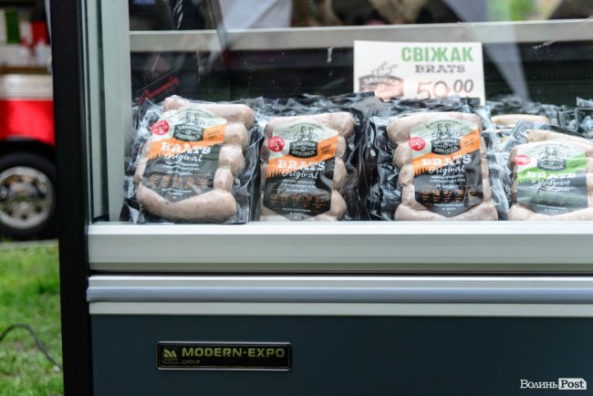 Ковбаски, яких в Україні ще не їли: у Луцьку презентували унікальний продукт Фамільної майстерні «Забіяка&Забіяка»*