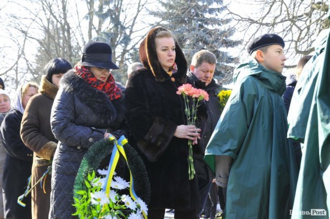 Сотні лучан вшанували пам’ять Героїв Небесної Сотні