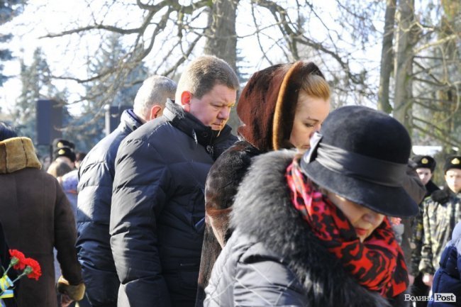 Сотні лучан вшанували пам’ять Героїв Небесної Сотні