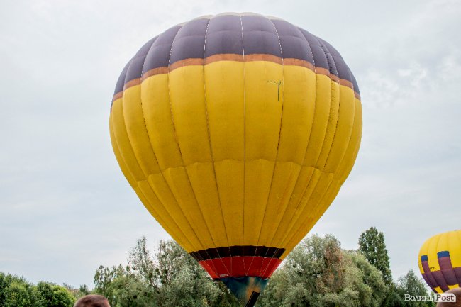 Яскраво, повітряно, незабутньо: фінальний день фестивалю «Aerosfera» у Луцьку. ФОТО