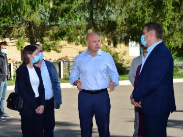 «Не чекайте нічого від держави»: Палиця проінспектував інфекційний госпіталь в Боголюбах 