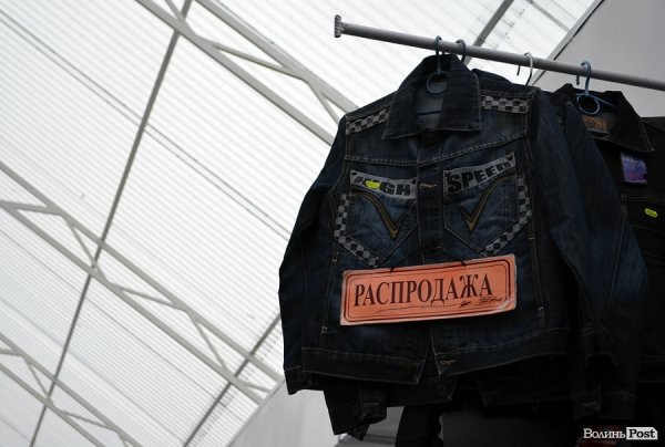 На Варшавському ринку в Луцьку – «війна». ФОТО. ВІДЕО