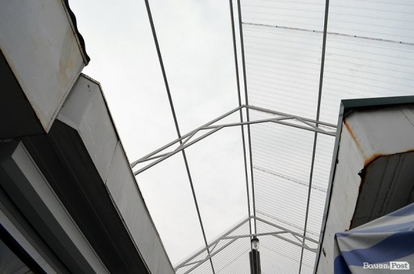 На Варшавському ринку в Луцьку – «війна». ФОТО. ВІДЕО