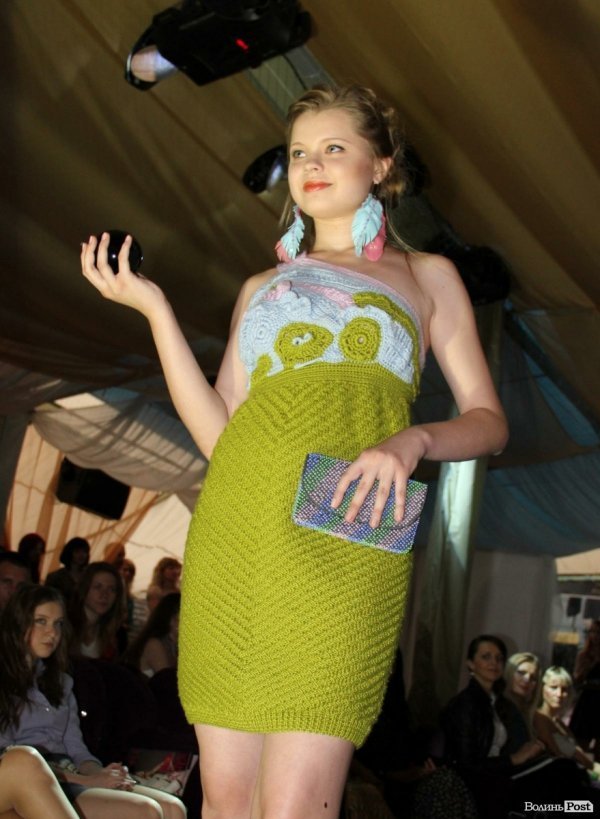 Довгоногі красуні, купальники, сукні: День моди в Луцьку. ФОТО