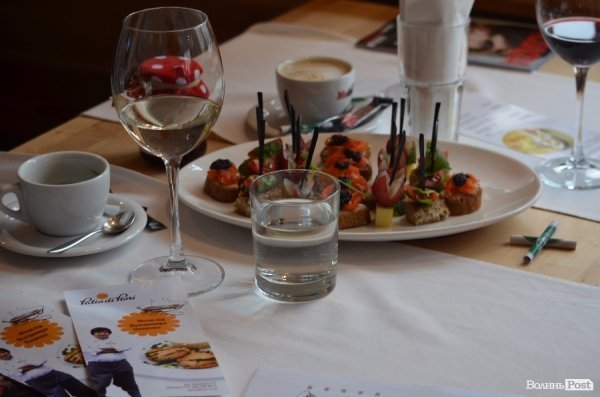 Поїсти у найдорожчому ресторані Луцька за… 78 копійок. ФОТО. ВІДЕО