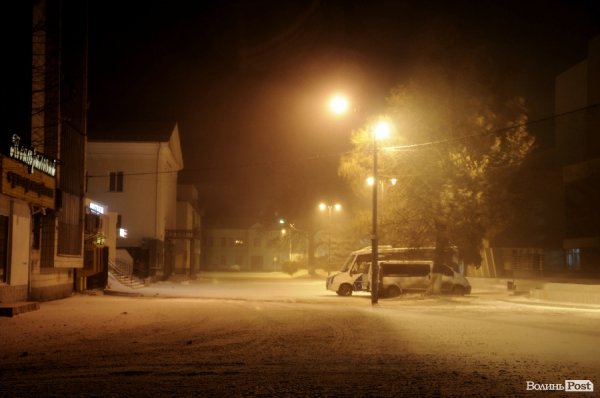 Сніг у Луцьку. ФОТО