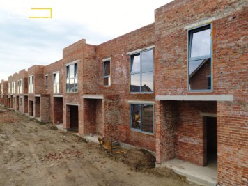 Як вибрати житло за містом і не «стратити». 7 головних запитань*