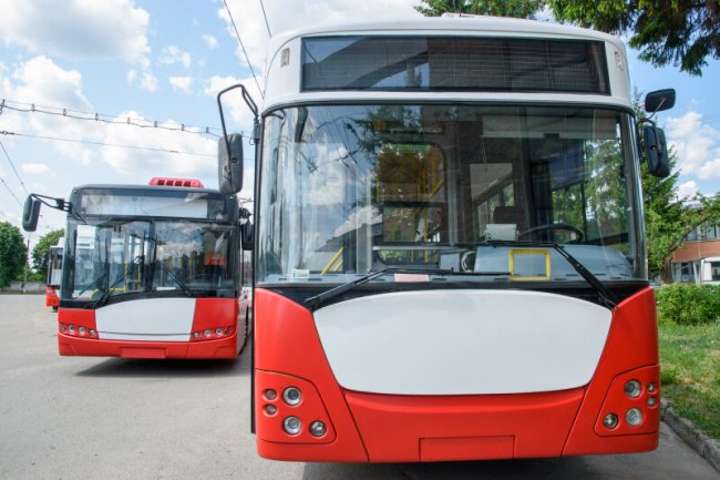 У Луцьку на маршрути №2, 5 та 12 виїхали ще три тролейбуси. ФОТО