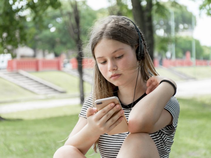 Додаток батьківського контролю: як керувати контактами дитини без конфліктів