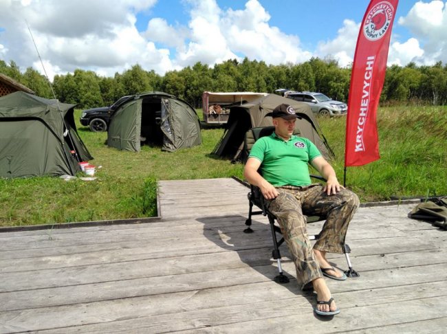 Як Вірастюк ловив рибу на волинському озері. ФОТО