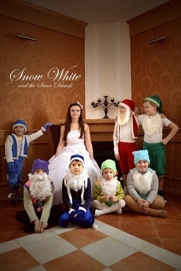 Тематична фотосесія «Білосніжка і сім гномів» для журналу «Ваше весілля»