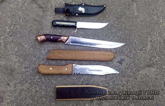 На Волині пенсіонер зберігав холодну зброю. ФОТО