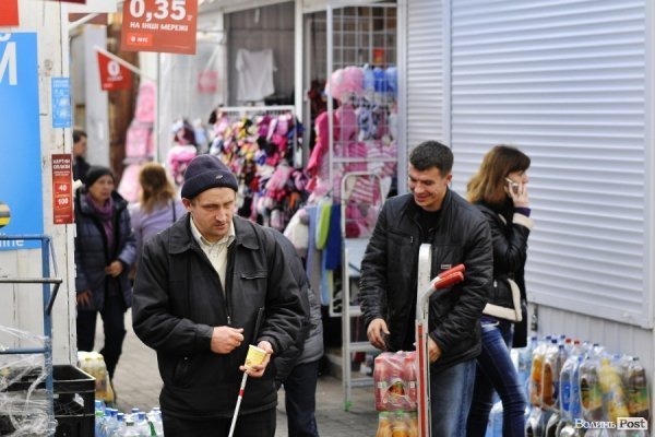 Завокзальний ринок. БУДНІ МІСТА
