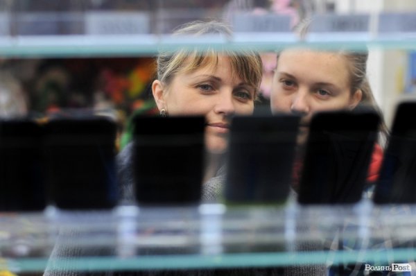 Завокзальний ринок. БУДНІ МІСТА