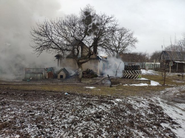 У Боголюбах під час пожежі врятували чоловіка з інвалідністю