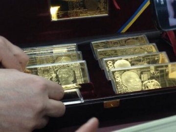 Покинуті скарби Януковича у Межигір'ї. ФОТО