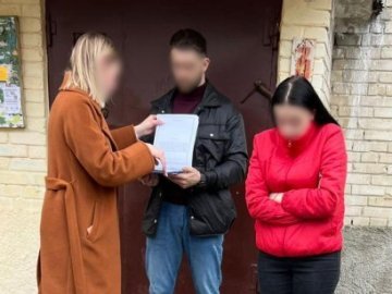 У Луцьку жінка намагалася продати немовля за 30 тисяч доларів: що наразі відомо 