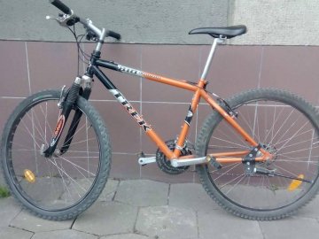 Взяв і не повернув: у Луцьку розшукують недобросовісного орендаря велосипеда