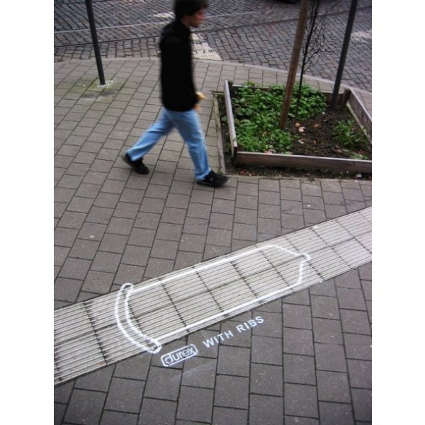 Бельгійська реклама ребристих презервативів