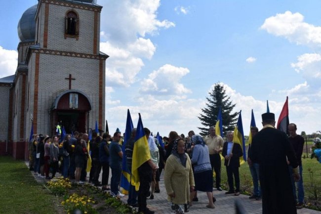 На Волині попрощалися із загиблим Героєм Петром Цариком. ФОТО