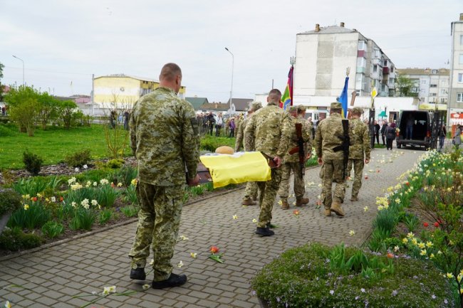 На Волині провели в останню путь полеглого прикордонника