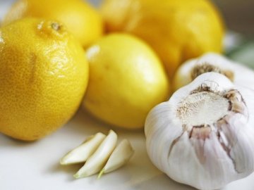 Часник і лимон від грипу не врятують: поради глави МОЗ