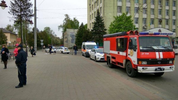 На вокзалі через підозрілу спортивну сумку викликали патрульних. ФОТО