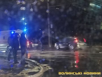 У Луцьку легковик збив людину, потерпіла особа в лікарні