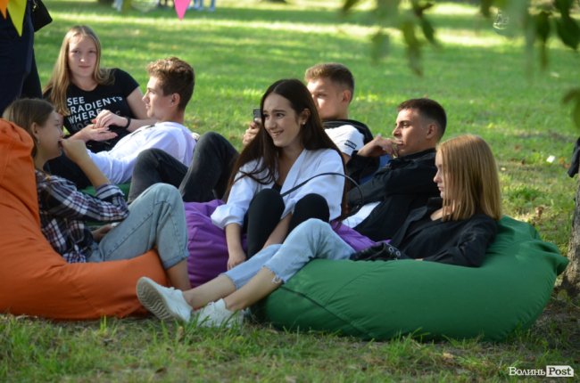  Як у луцькому «політесі» вітали першокурсників. ФОТОРЕПОРТАЖ
