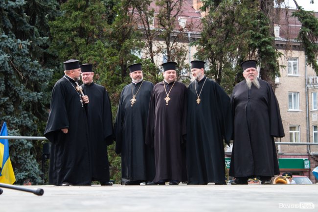 Урочистості з нагоди Дня Конституції в Луцьку. ФОТО