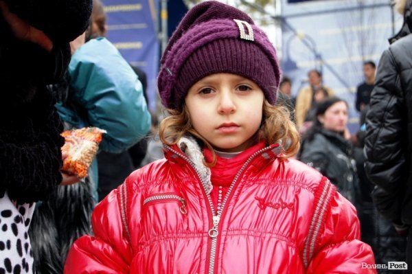 У центрі Луцька гуляли цигани. ФОТО