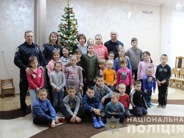 На Волині поліцейські влаштували свято для дітей особливої долі. ФОТО