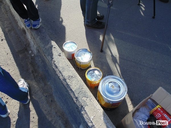 Луцький міст став синьо-жовтим. ФОТО