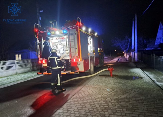 Пожежі на Волині: горіли автомобіль, два житлові будинки та господарські споруди