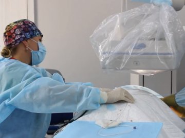 У волинській лікарні провели надскладну операцію на серці без розрізів. ВІДЕО