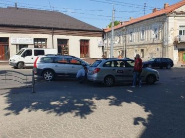 У Луцьку – ДТП за участю таксі