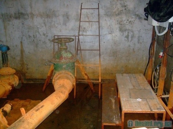 Екскурсія «одним оком»: насосна станція в луцькому парку. ФОТО