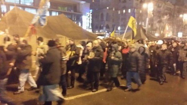 Євромайдан не дочекався штурму. ФОТО