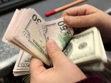 Повернення плаваючого курсу долара: як це позначиться на вартості валюти