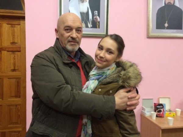 У новорічному телезверненні Порошенко знявся з «кіборгами». ФОТО