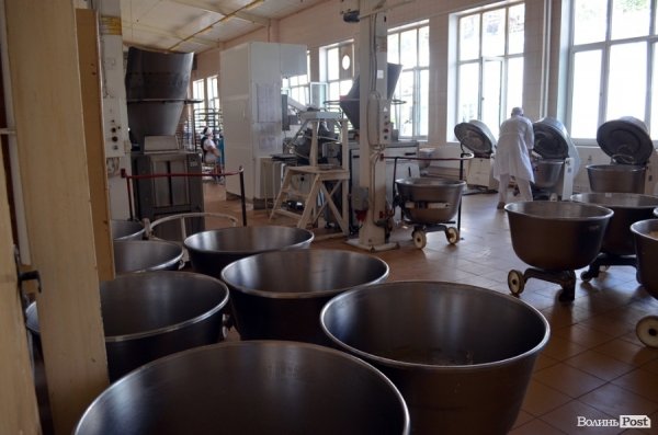 Як у Луцьку печуть хліб. ФОТО