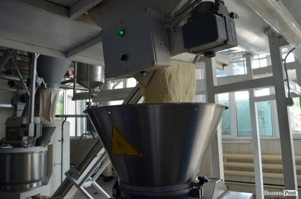 Як у Луцьку печуть хліб. ФОТО