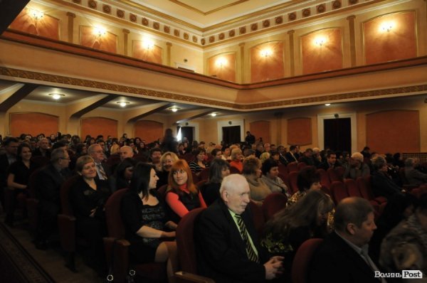 У Луцьку нагороджували працівників телебачення, радіо і зв’язку. ФОТО