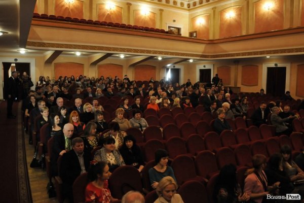 У Луцьку нагороджували працівників телебачення, радіо і зв’язку. ФОТО