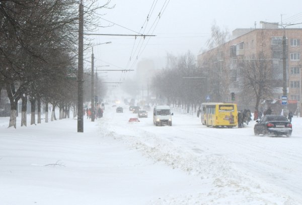 Снігопад у Луцьку. ФОТО