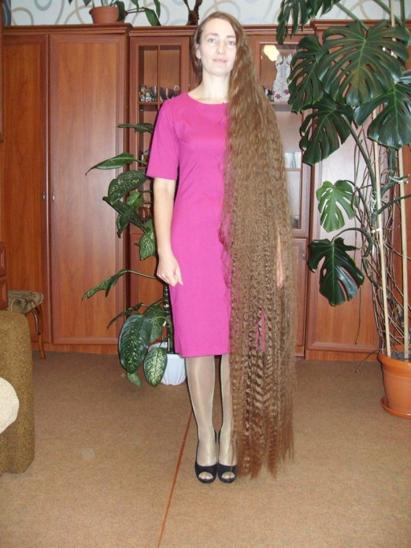 У волинянки волосся довше за її зріст. ФОТО