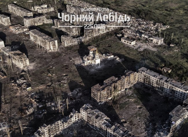 Місто-привид: моторошні фото Часового Яру