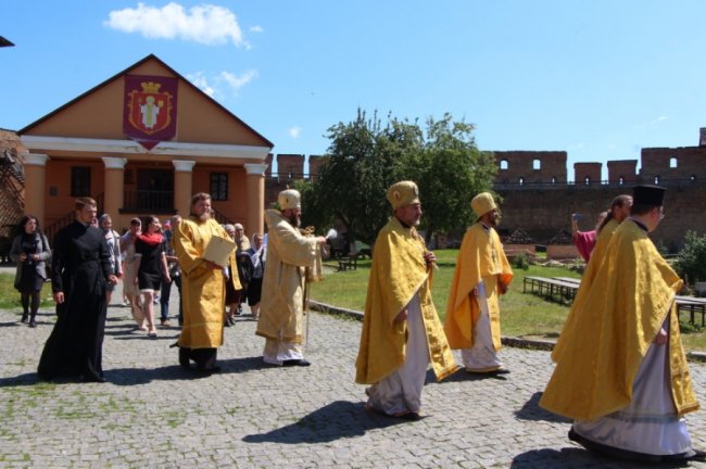 У храмі в Луцькому замку відновлять регулярні служби