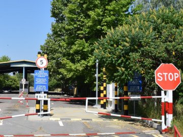 Угорщина на місяць закриває два пункти пропуску на кордоні з Україною