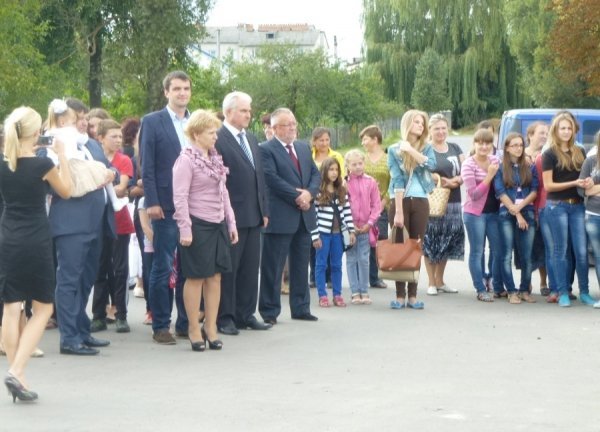 У райцентрі на Волині оновили стадіон. ФОТО
